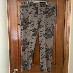 Size 12 Elle Collection gray floral pants